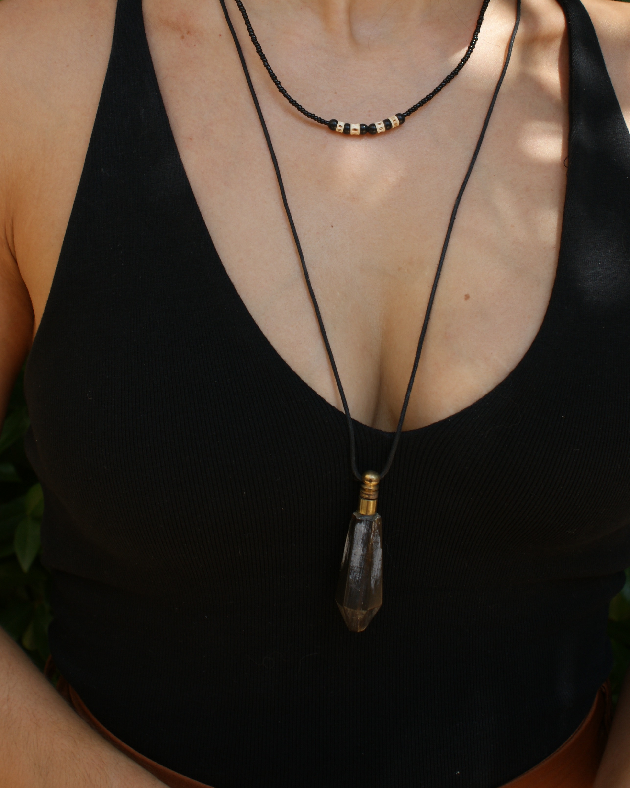 Vintage natural ox-horn pendant perfume bottle - 90s (alternate view)