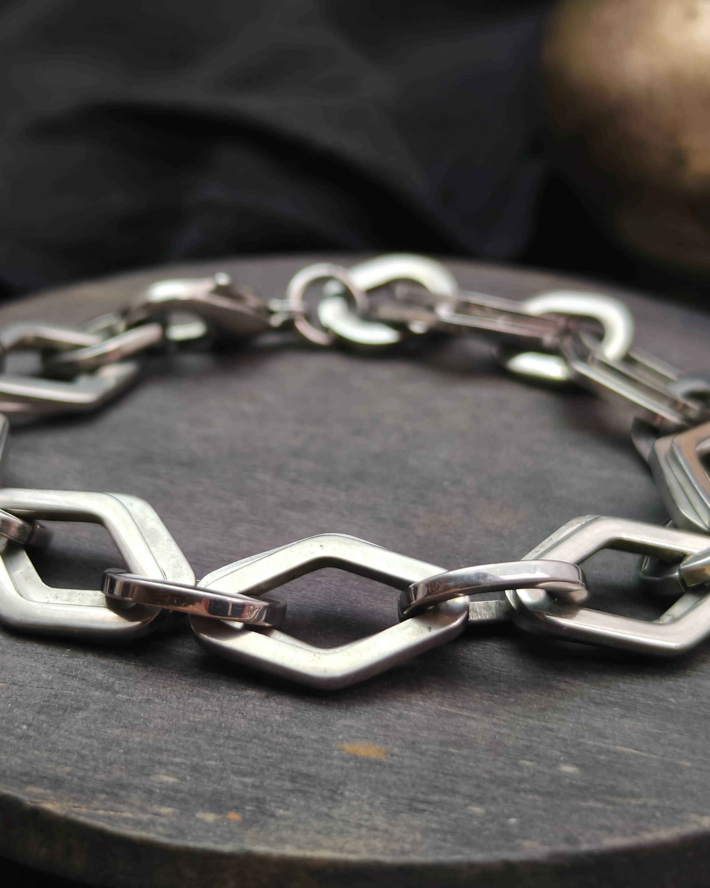 Bracelet with rhomboid links in stainless steel (alternate view)