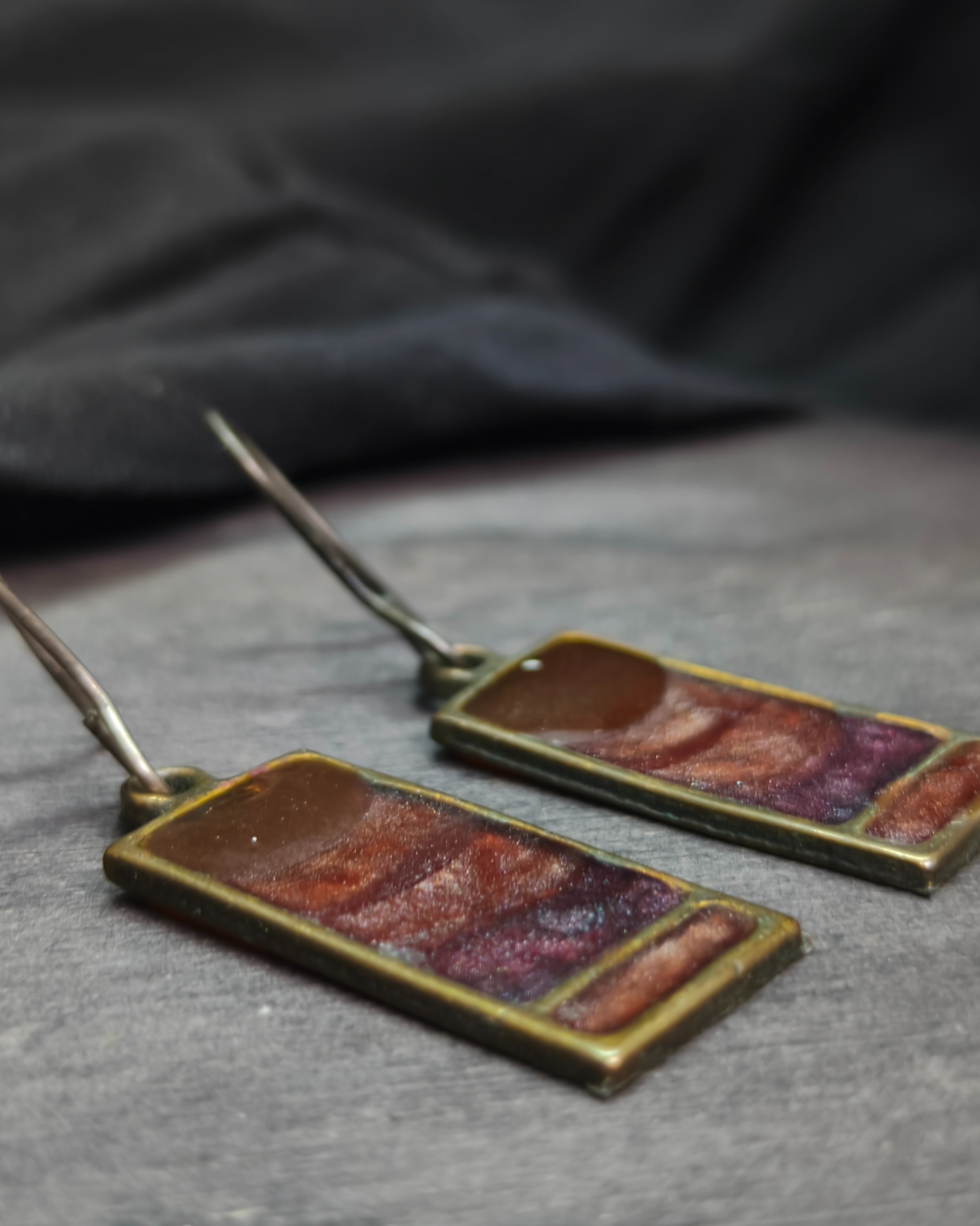 Resin window pendants (alternate view)