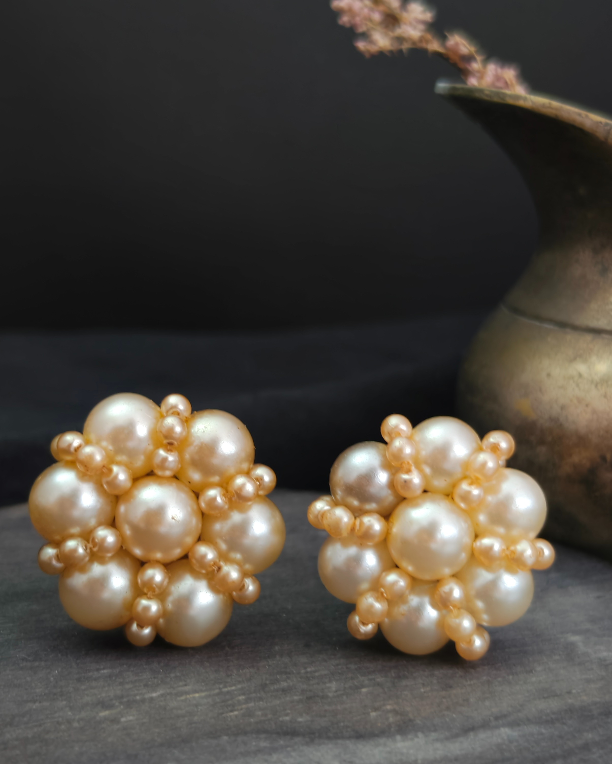Vintage floral pearl clip-on earrings – 1970s/80s