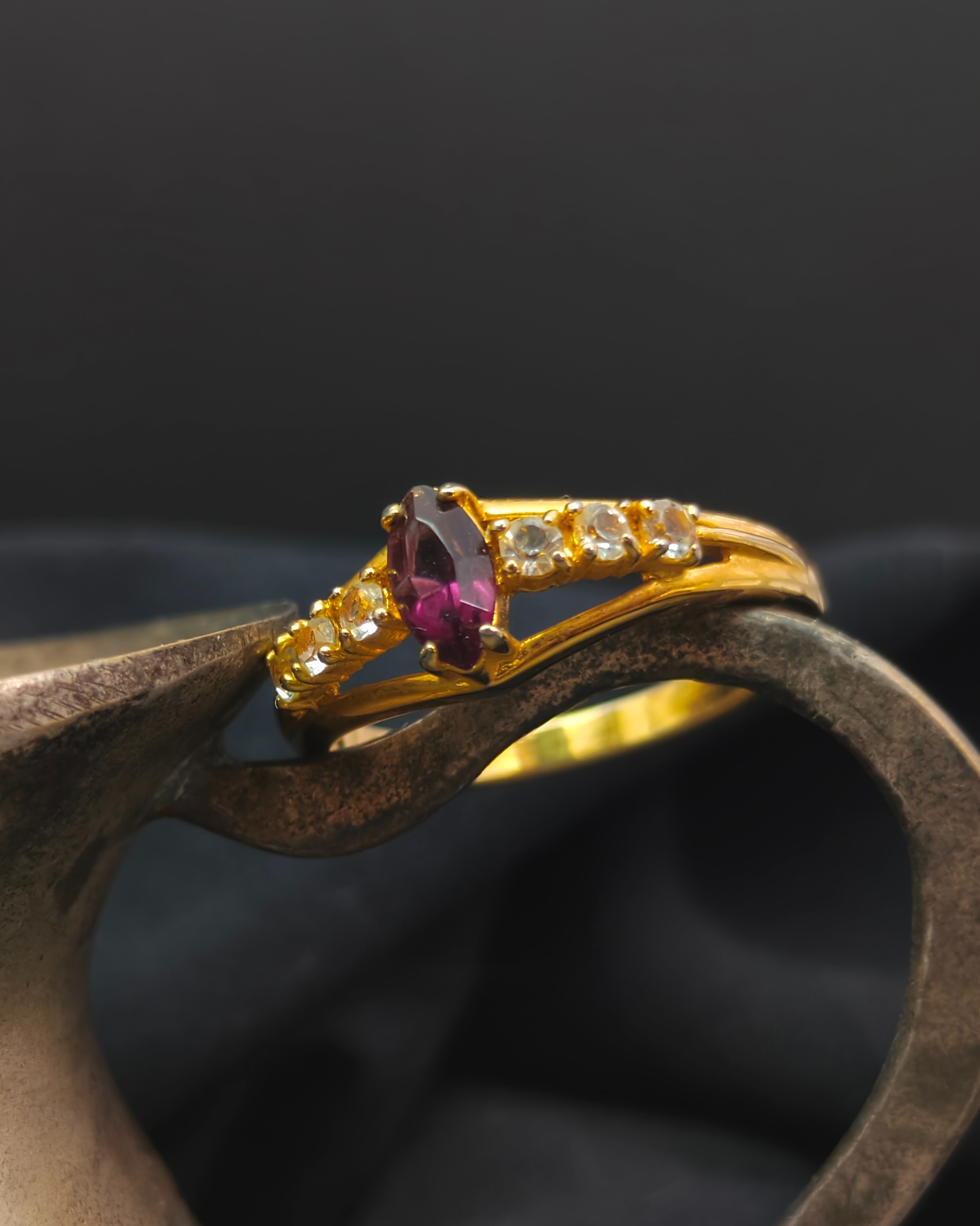 9K gold-plated ring with a marquise-cut purple stone