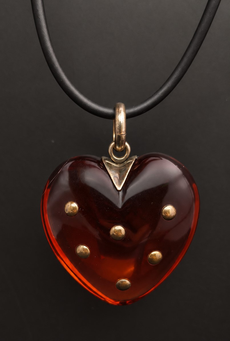 Vintage red heart pendant